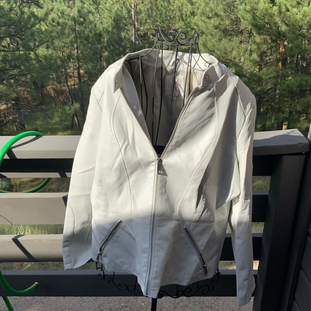 Elegant Women's Cream Leather Like Jacket